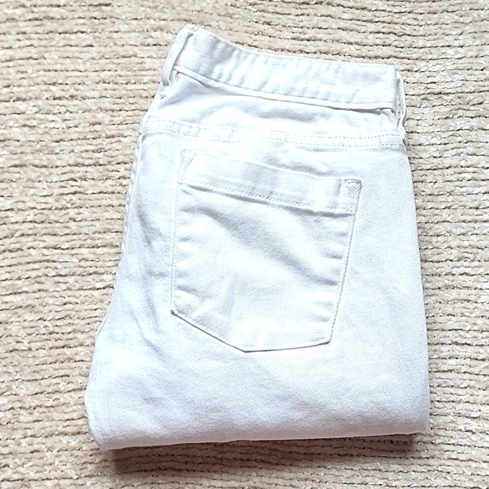 J Crew Mid Rise White Skinny Jeans 29S. GUC